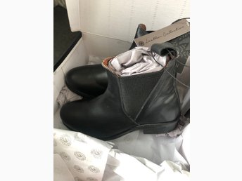 NYA RIDSKOR JACSON JODHPUR SEPHORA strl 38 Skor stövlar NYA RIDSKOR JACSON JODHPUR SEPHORA strl 38 Skor stövlar