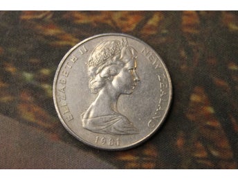 Nya Zeeland 50 Cent 1981 – Drottning Elizabeth II – HMS Endeavour – KM#37.1