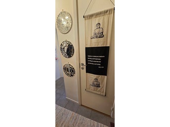Väggbonad Buddha-Dalai Lama-citat