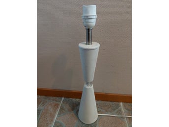 Bordslampa/Lampfot i Konstläder från Pr Ram o Design