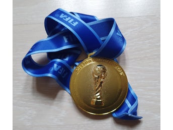 Fotboll Guldmedalj FIFA 2014, Replika, diameter 70 mm