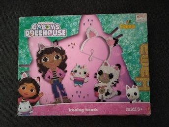 Hama Pärlplatta Gabby's Dollhouse