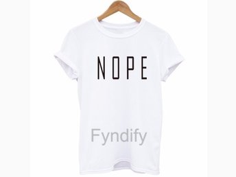 Dam T tröja Snörad Hals Vit XL (276217712) ᐈ Fyndify på Tradera Dam T tröja Snörad Hals Vit XL (276217712) ᐈ Fyndify på Tradera