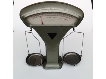 Mikrowa Våg / precisions våg / väger 100 dels gram upp till 500 gram / VINTAGE