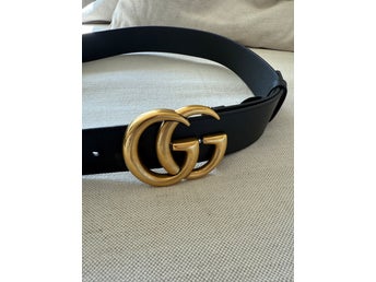 Gucci svart bä , storlek 85/34