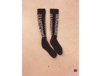 Knästrumpor Moschino svarta strumpor med tryck