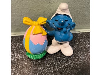 Schleich Smurf med påskägg