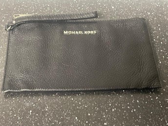 MICHAEL KORS CLUTCH VÄSKA