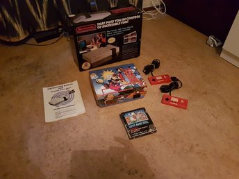 Komplett NES i låda med Super Mario motiv