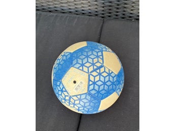 FIN fotboll Adidas storlek 4
