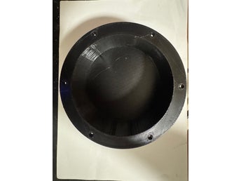 Speaker pod, sluten, 2st. 5,25.