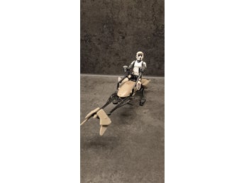 Star Wars Scout Trooper med Speeder Bike