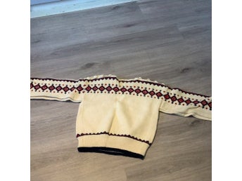 Flerfärgad tröja stickad retro vintage