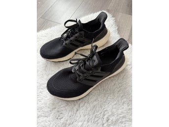 Svarta Adidas Ultraboost Löparskor 41 1/3