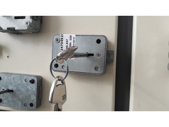 LÅS /AGA 247 Class B/2 EN1300 11-lever lock with 2 x keys