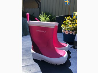 Stövlar Ponny strl 23 (345858719) ᐈ Köp på Tradera Stövlar Ponny strl 23 (345858719) ᐈ Köp på Tradera