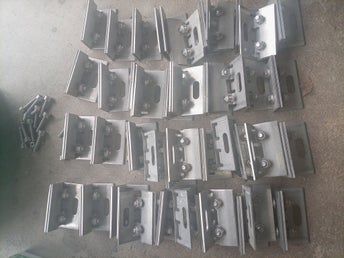 112001-000 Schletter x32 st Solcellsfästen med bultar