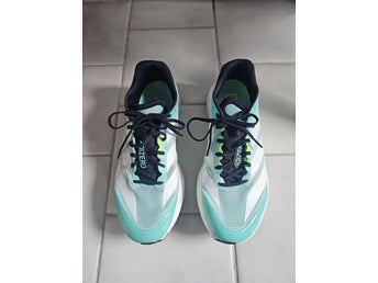 Adidas Adizero Boston 13 löparskor, turkos/vit, storlek 42 herr