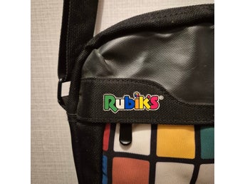Rubik's Kub Väska - Rubiks Kub Axelremsväska Shoulder Bag Cube