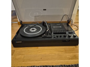 Blaupunkt musikcenter med skivspelare och kassettbandspelare