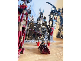 Mega Bloks Dragons Metal Ages 9813 Ramparts of Ryousan