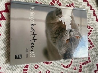 Varför gör katten så? av Sarah Heath, 2016