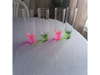 Sagaform 4 st Champagneglas med färgad botten