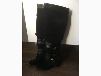 Over knee lårhöga STÖVLAR, svarta, stl. 39 MYCKET FINT SKICK! Over knee lårhöga STÖVLAR, svarta, stl. 39 MYCKET FINT SKICK!