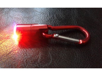 Blinkande LED-lampa till barn eller hund
