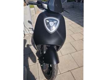 Yadea C1S, 2021 Elmoped. Superfin!