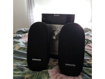 Micro Hi-Fi Komponentsystem CMT-EH25 med Samsung Högtalare