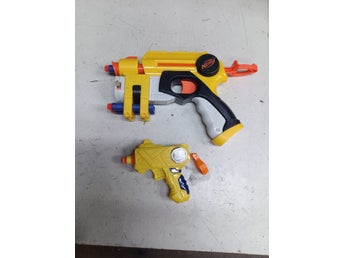 Nerf och Zuru leksakspistoler