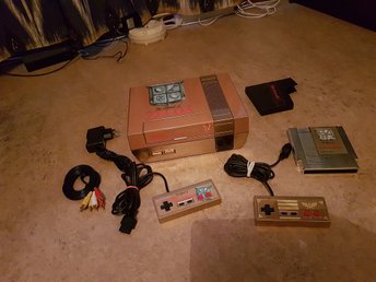 Komplett NES med Zeldamotiv