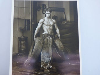 Foto Konst av Herb Ritts - Fred with Tires, Los Angeles, 1984