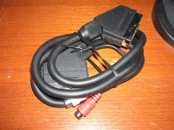 Scart kabel 1m med audio out scart hane- scart +2xRCA hona