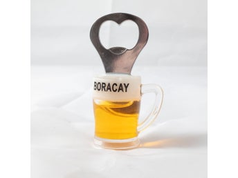 Boracay flasköppnare i form av ett ölglas med magnet - kylsåpsmagnet