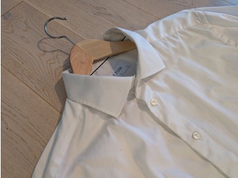 Eton vit skjorta 44