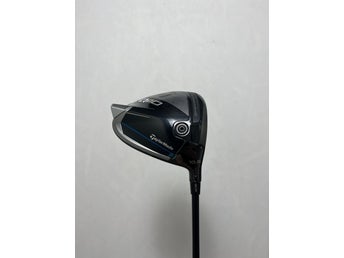 Golfklubba Taylormade Qi10 med TENSEI Pro Orange 1K 70 X-Stiff skaft