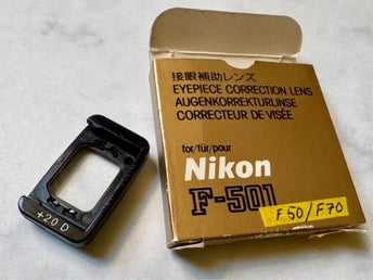 Nikon, korrlins -2D, passar EM, FG, F601 och alla andra med fyrkantig fattning