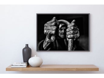 HÄNDER PÅ KÄPPEN poster 50x70cm