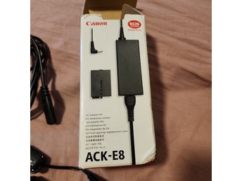 Canon ACK-E8 AC Adapter Kit