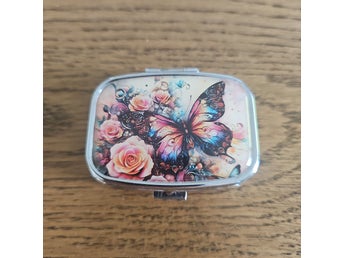 *** pillerburk Fjäril pillerbox pillerask smyckesask ***