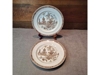 2 tallrikar ur servisen Gonggong, Gustavsberg, 1929, 21 cm
