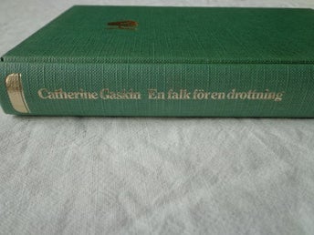 En falk för en drottning av Catherine Gaskin, 1979