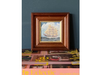 >>FRI FRAKT<< Vintage miniatyrmålning av ett historiskt segelfartyg