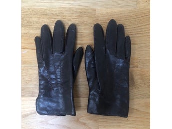 Vintage 1970's brown leather gloves with centre stitching detail