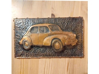 Unik handknackad koppartavla med Renault 4 CV 1940-tal