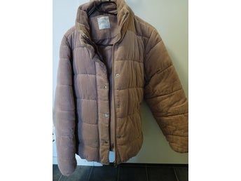 Lindex rosa jacka, storlek 164
