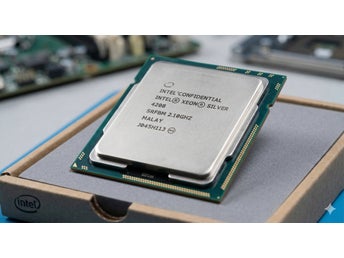 Intel Xeon Silver 4208 - 8 Cores / 16 Threads (SRFBM / J045H113)