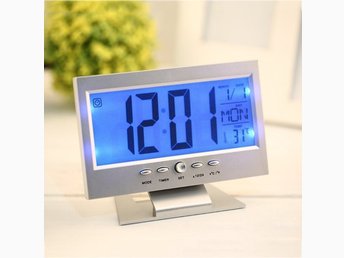 Elektronisk LCD larmsklocka Röstkontrollklocka med termometer Elektronisk LCD larmsklocka Röstkontrollklocka med termometer